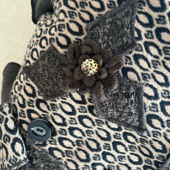 Long cardigan. - Picture 8 of 9